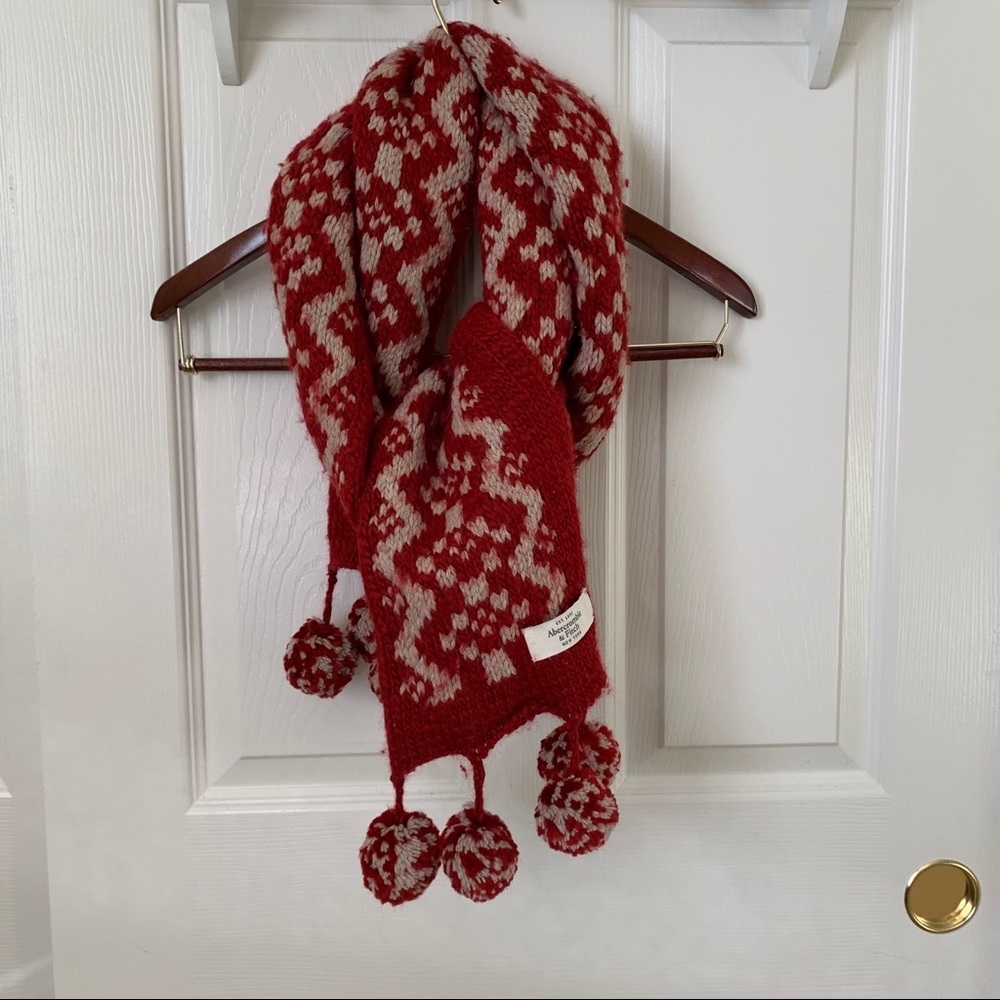 Vintage Abercrombie & Fitch Kitted Scarf
